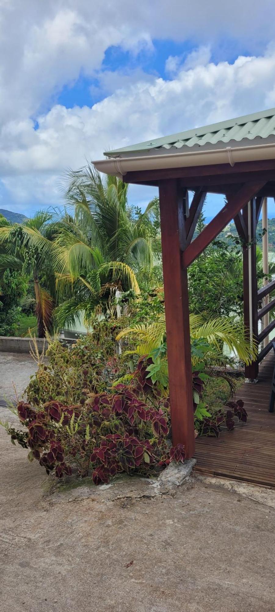 Ericka Et Francois Apartment Quartier Monplaisir Bagian luar foto